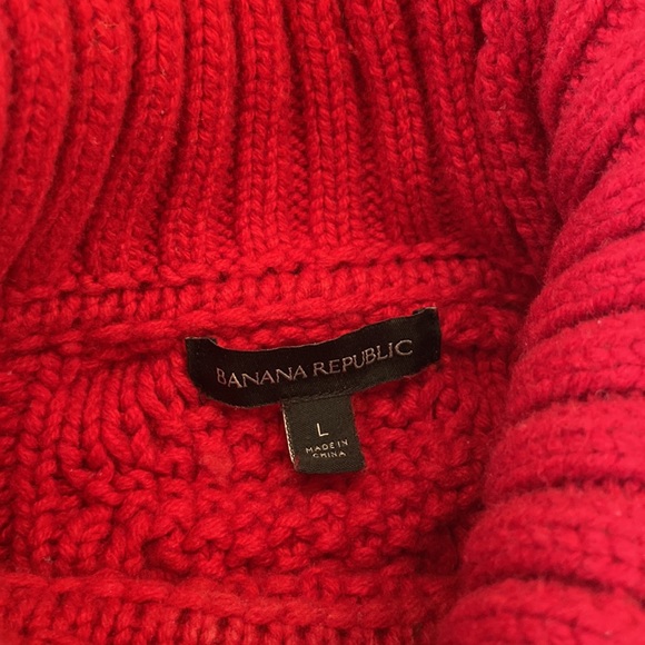 BR Red Cabled Heavyweight Sweater - Picture 8 of 10